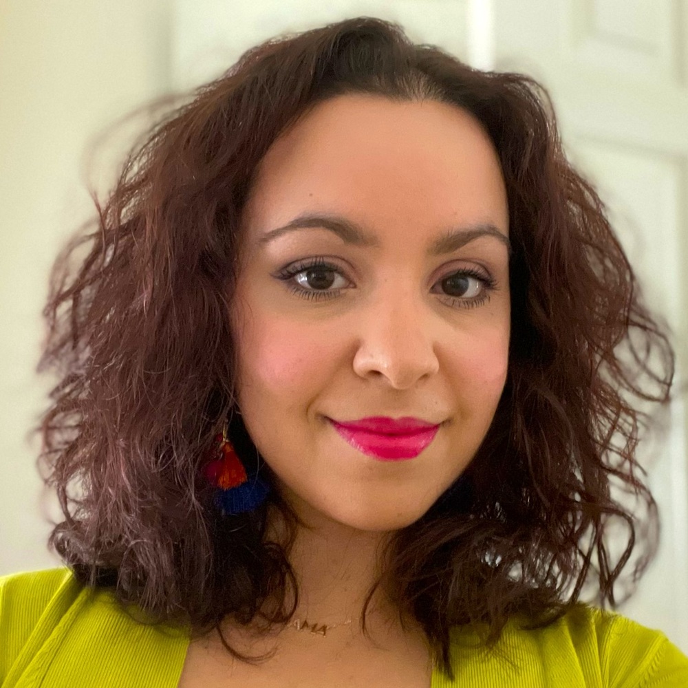 Meet your Posher, Adrianna